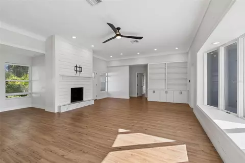 Living - 125 Harbor Bluff Dr, Largo, FL 33770 photo 3 of 12