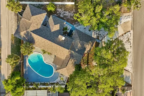 View/Area - 125 Harbor Bluff Dr, Largo, FL 33770 photo 1 of 14