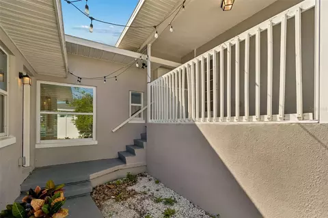 Exterior - 125 Harbor Bluff Dr, Largo, FL 33770 photo 8 of 18