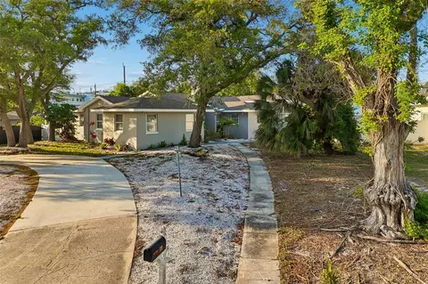 Exterior - 125 Harbor Bluff Dr, Largo, FL 33770 photo 17 of 18