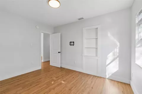 Bedroom - 125 Harbor Bluff Dr, Largo, FL 33770 photo 7 of 16