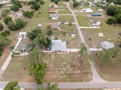 View/Area - 6702 Josie Dr, Seffner, FL 33584 photo 4 of 9