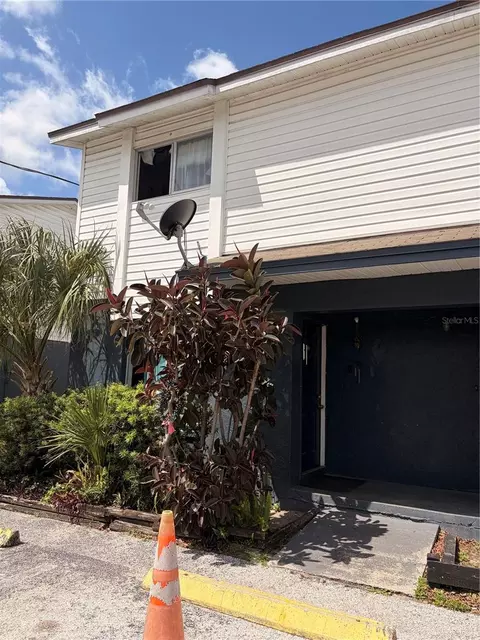 13050 Londondary Pl, Tampa, FL 33612