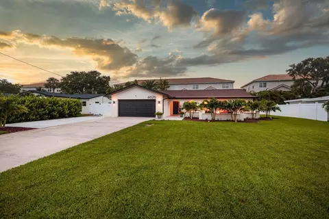 4626 Bayshore Blvd NE, Saint Petersburg, FL 33703