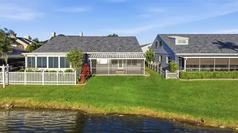 13614 Lake Point Dr S, Clearwater, FL 33762