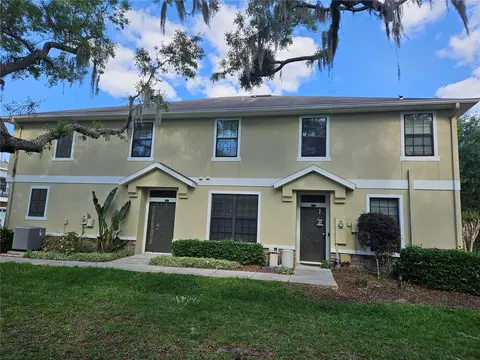 5520 Kinglethill Dr, Lithia, FL 33547