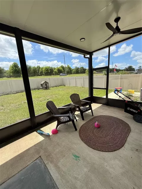 7499 Sail Clover Ln, Zephyrhills, FL 33540