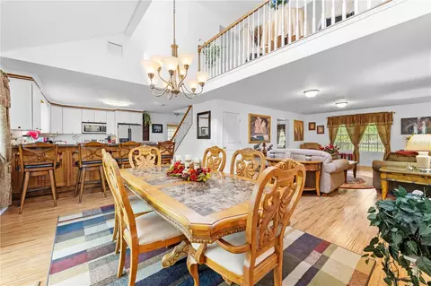 Dining - 7347 Packingham Dr, Webster, FL 33597 photo 6 of 8
