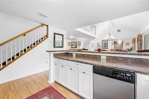 Kitchen - 7347 Packingham Dr, Webster, FL 33597 photo 3 of 4