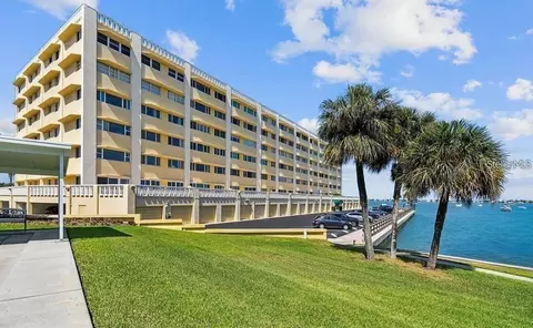 100 Bluff View Dr #308A, Belleair Bluffs, FL 33770