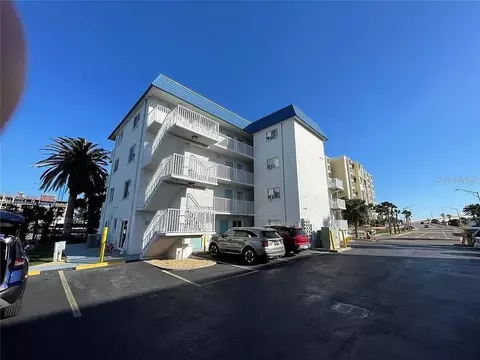 800 Bayway Blvd #26, Clearwater Beach, FL 33767