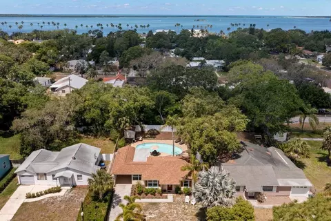 View/Area - 1658 Douglas Ave, Dunedin, FL 34698 photo 3 of 10