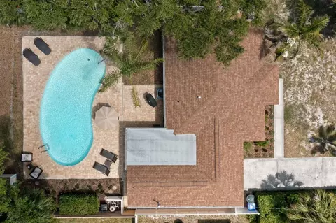 Exterior - 1658 Douglas Ave, Dunedin, FL 34698 photo 2 of 17