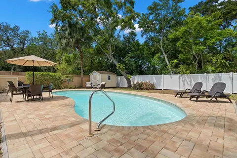 Exterior - 1658 Douglas Ave, Dunedin, FL 34698 photo 8 of 17
