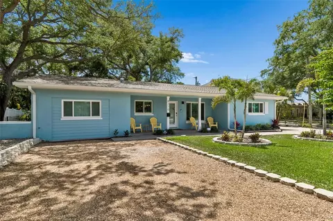 8270 30th Ave N, Saint Petersburg, FL 33710