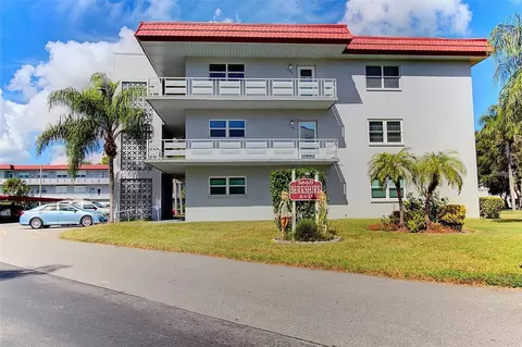 5660 80th St N #B107, Saint Petersburg, FL 33709