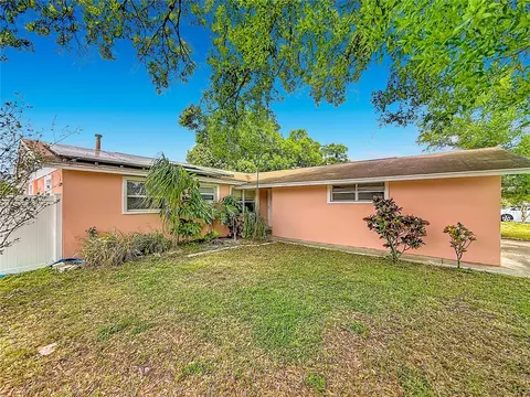 8820 58th Ln N, Pinellas Park, FL 33782