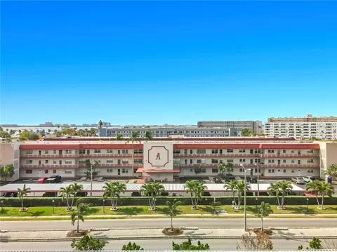 5840 30th Ave S #106, Gulfport, FL 33707