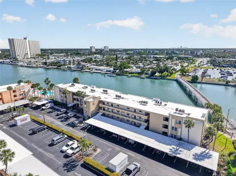 7465 Bay Island Dr S #217, South Pasadena, FL 33707