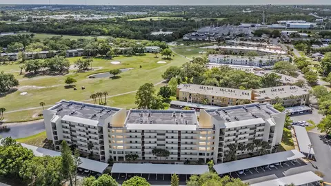 225 Country Club Dr #1209, Largo, FL 33771