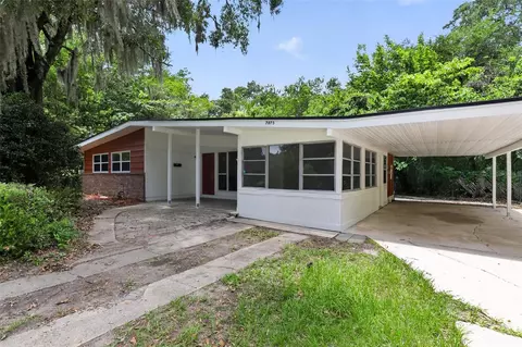 7075 Fontainebleau Cres, Jacksonville, FL 32211