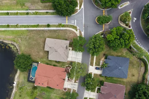 View/Area - 9103 Pinebreeze Dr, Riverview, FL 33578 photo 7 of 11