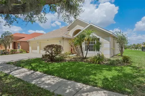 Exterior - 9103 Pinebreeze Dr, Riverview, FL 33578 photo 2 of 8