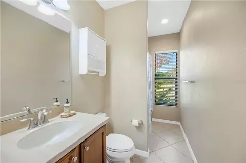 Bath - 9313 Lisbon St, Seffner, FL 33584 photo 5 of 5