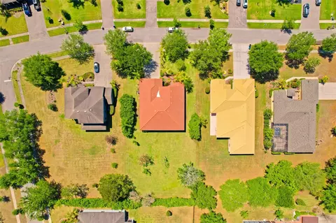 View/Area - 9313 Lisbon St, Seffner, FL 33584 photo 5 of 8
