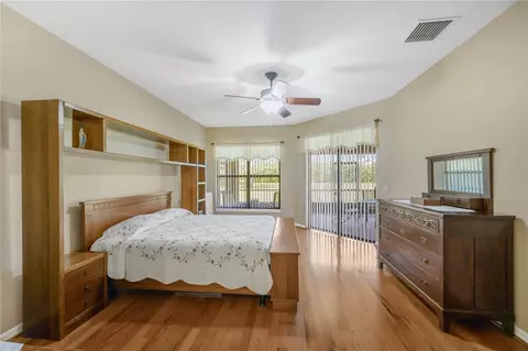 Bedroom - 9313 Lisbon St, Seffner, FL 33584 photo 1 of 5