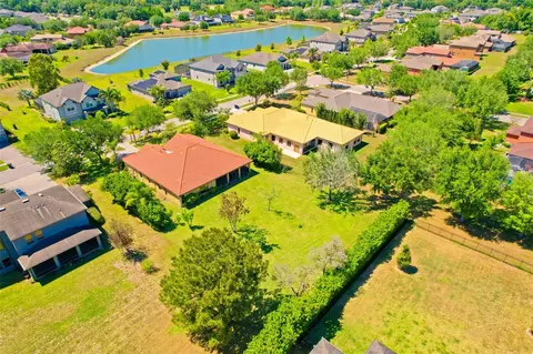View/Area - 9313 Lisbon St, Seffner, FL 33584 photo 4 of 8