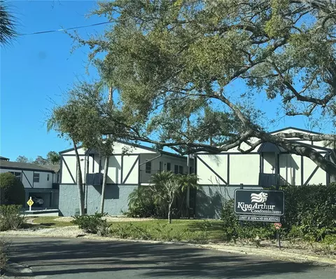 1126 King Arthur Ct #413, Dunedin, FL 34698