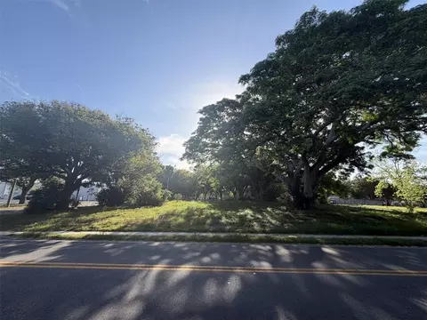 6818 Congress St, New Port Richey, FL 34653