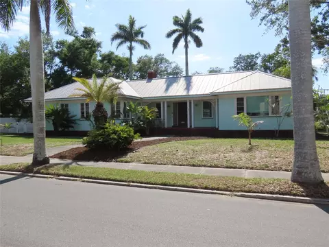 408 27th St W, Bradenton, FL 34205