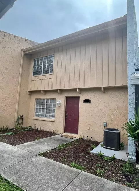 4967 Steel Dust Ln, Lutz, FL 33559