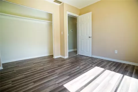 Bedroom - 3320 Las Brisas Dr, Riverview, FL 33578 photo 4 of 9