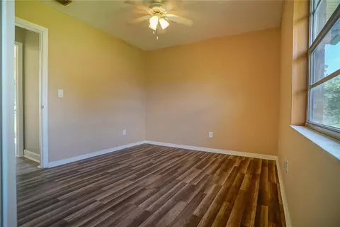 Bedroom - 3320 Las Brisas Dr, Riverview, FL 33578 photo 6 of 9