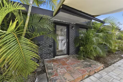 8456 Midnight Pass Rd, Sarasota, FL 34242