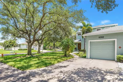 1092 Sanabel Ct NE, Saint Petersburg, FL 33702