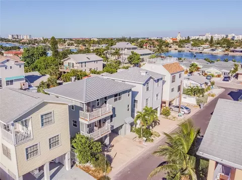 23 80th Ave, Treasure Island, FL 33706