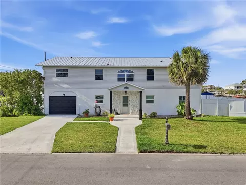 Exterior - 3173 Gulfview Dr, Hernando Beach, FL 34607 photo 1 of 16