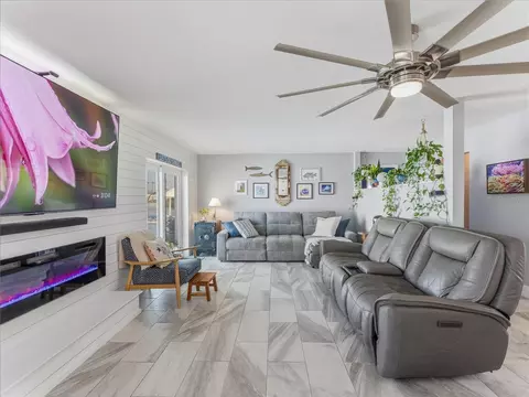 Living - 3173 Gulfview Dr, Hernando Beach, FL 34607 photo 2 of 5