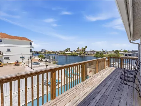 Exterior - 3173 Gulfview Dr, Hernando Beach, FL 34607 photo 3 of 16