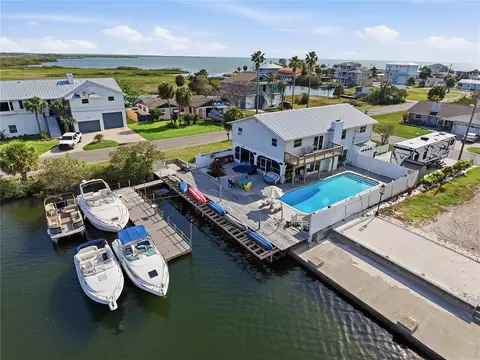 3173 Gulfview Dr, Hernando Beach, FL 34607