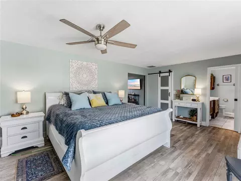 Bedroom - 3173 Gulfview Dr, Hernando Beach, FL 34607 photo 2 of 8