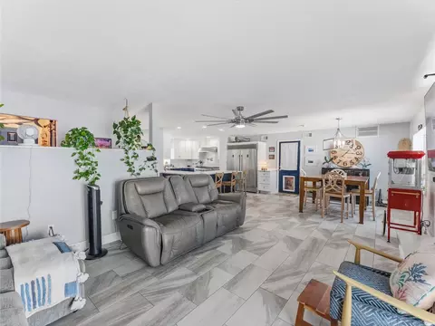 Living - 3173 Gulfview Dr, Hernando Beach, FL 34607 photo 3 of 5