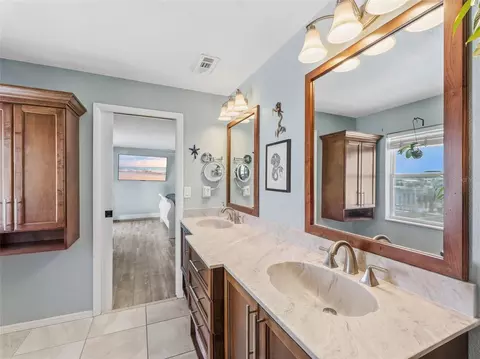 Bath - 3173 Gulfview Dr, Hernando Beach, FL 34607 photo 2 of 7
