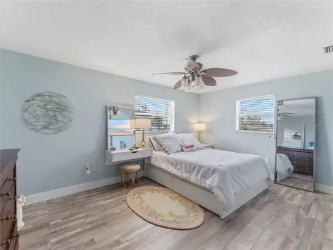 Bedroom - 3173 Gulfview Dr, Hernando Beach, FL 34607 photo 3 of 8