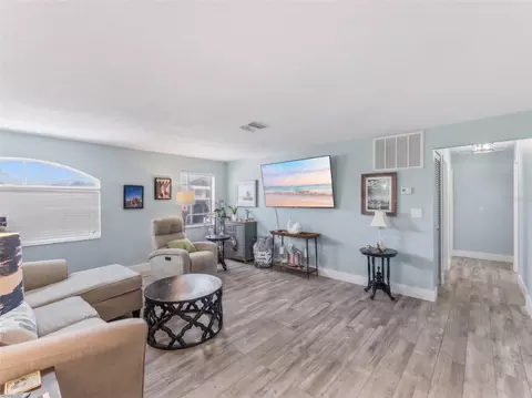 Living - 3173 Gulfview Dr, Hernando Beach, FL 34607 photo 4 of 5
