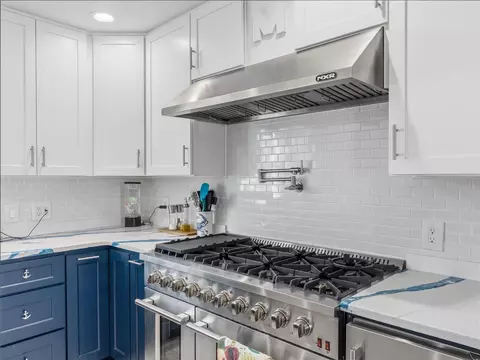 Kitchen - 3173 Gulfview Dr, Hernando Beach, FL 34607 photo 5 of 8